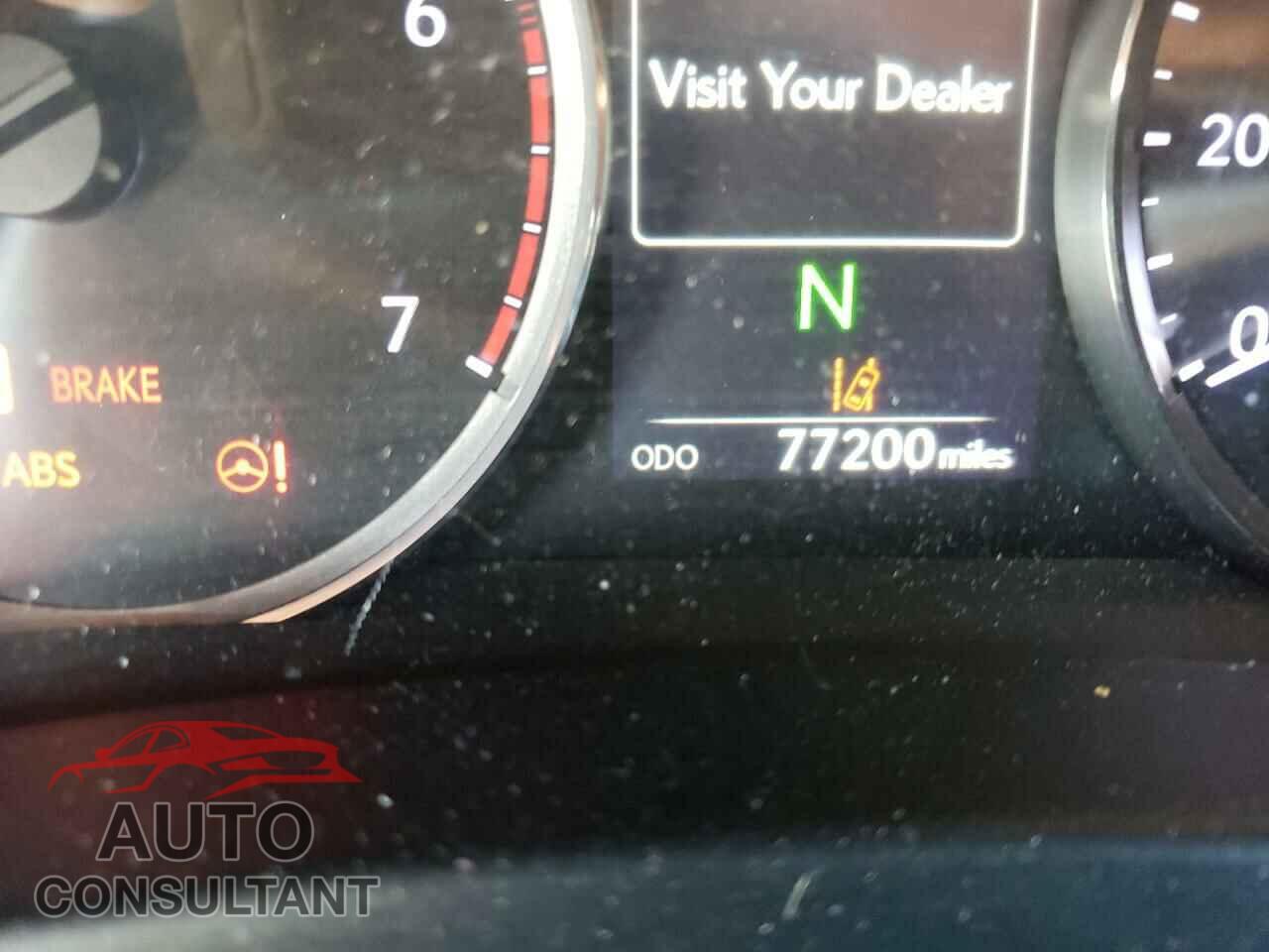 LEXUS IS 2017 - JTHBA1D22H5051259
