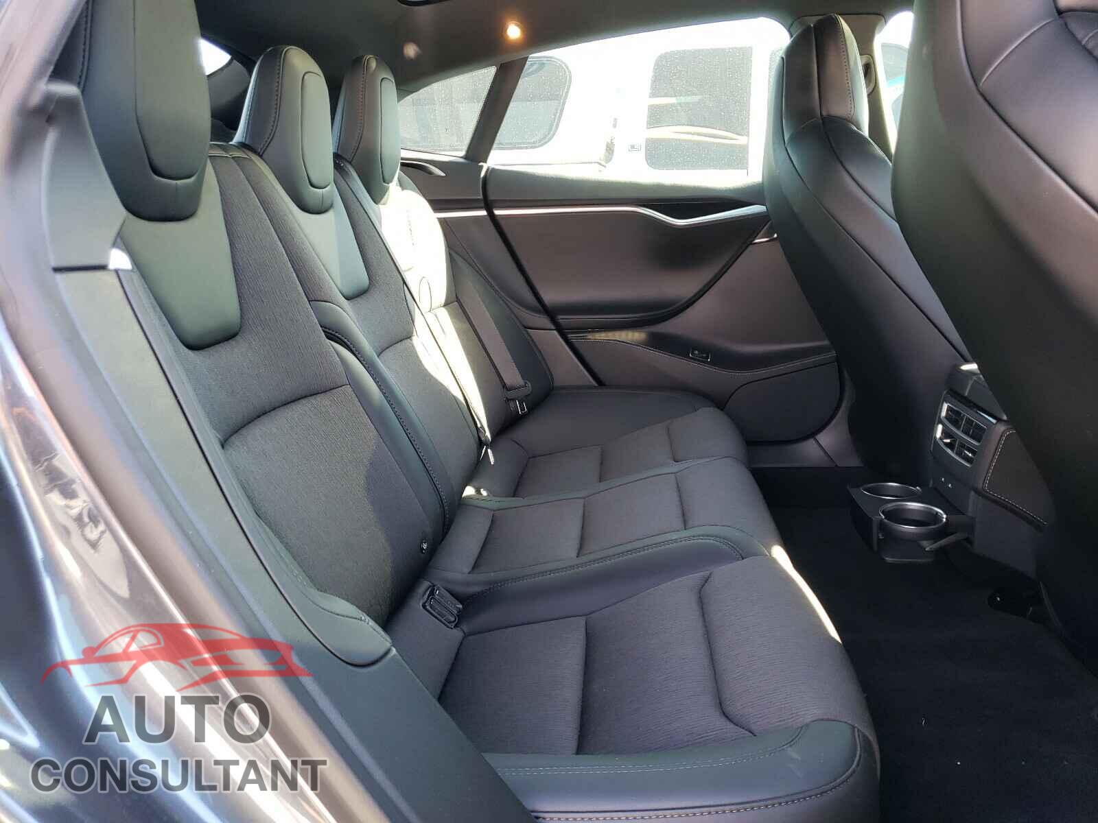 TESLA MODEL S 2018 - 5YJSA1E23JF246887