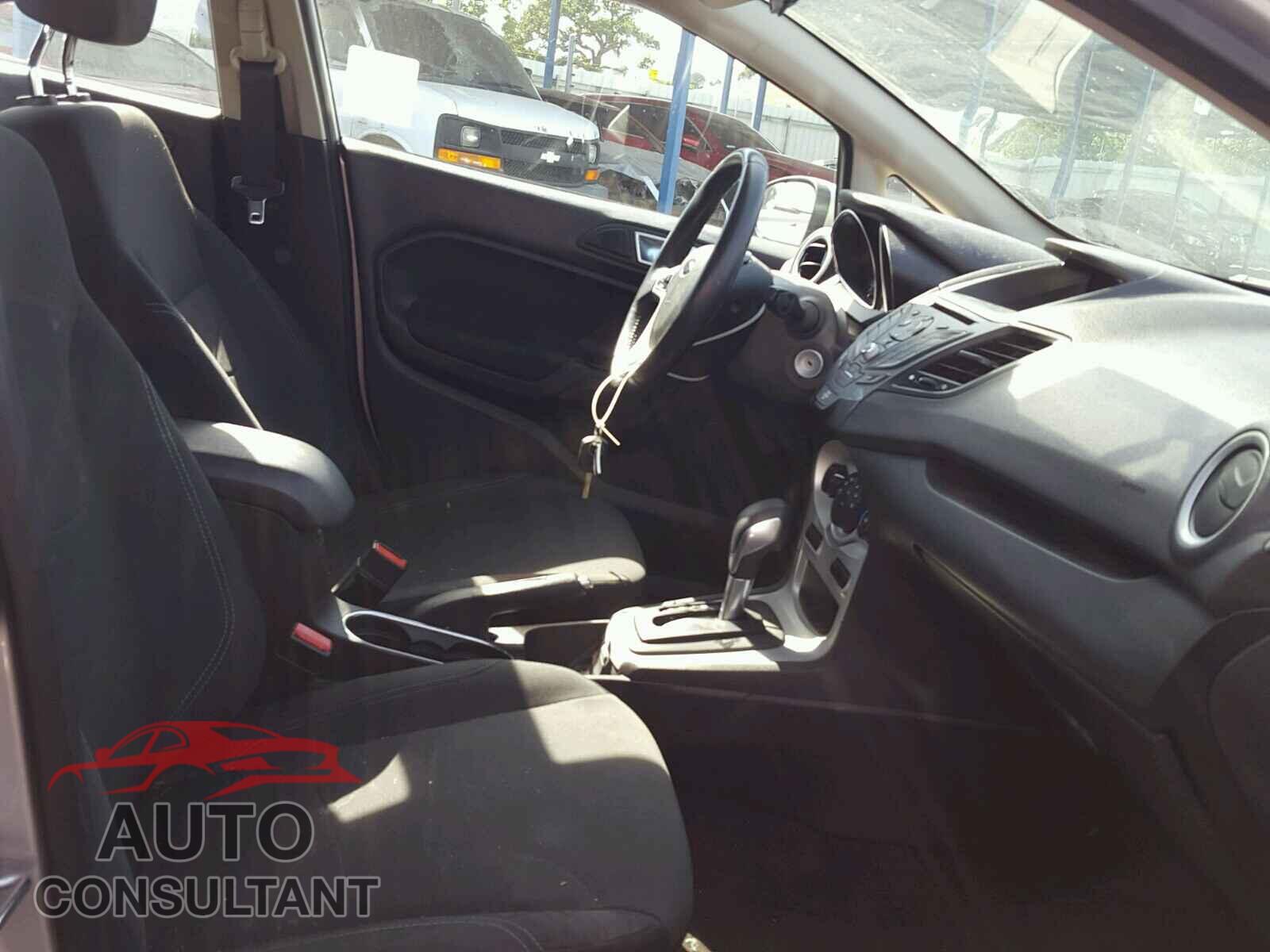 FORD FIESTA 2016 - 3FADP4EJ3GM114593