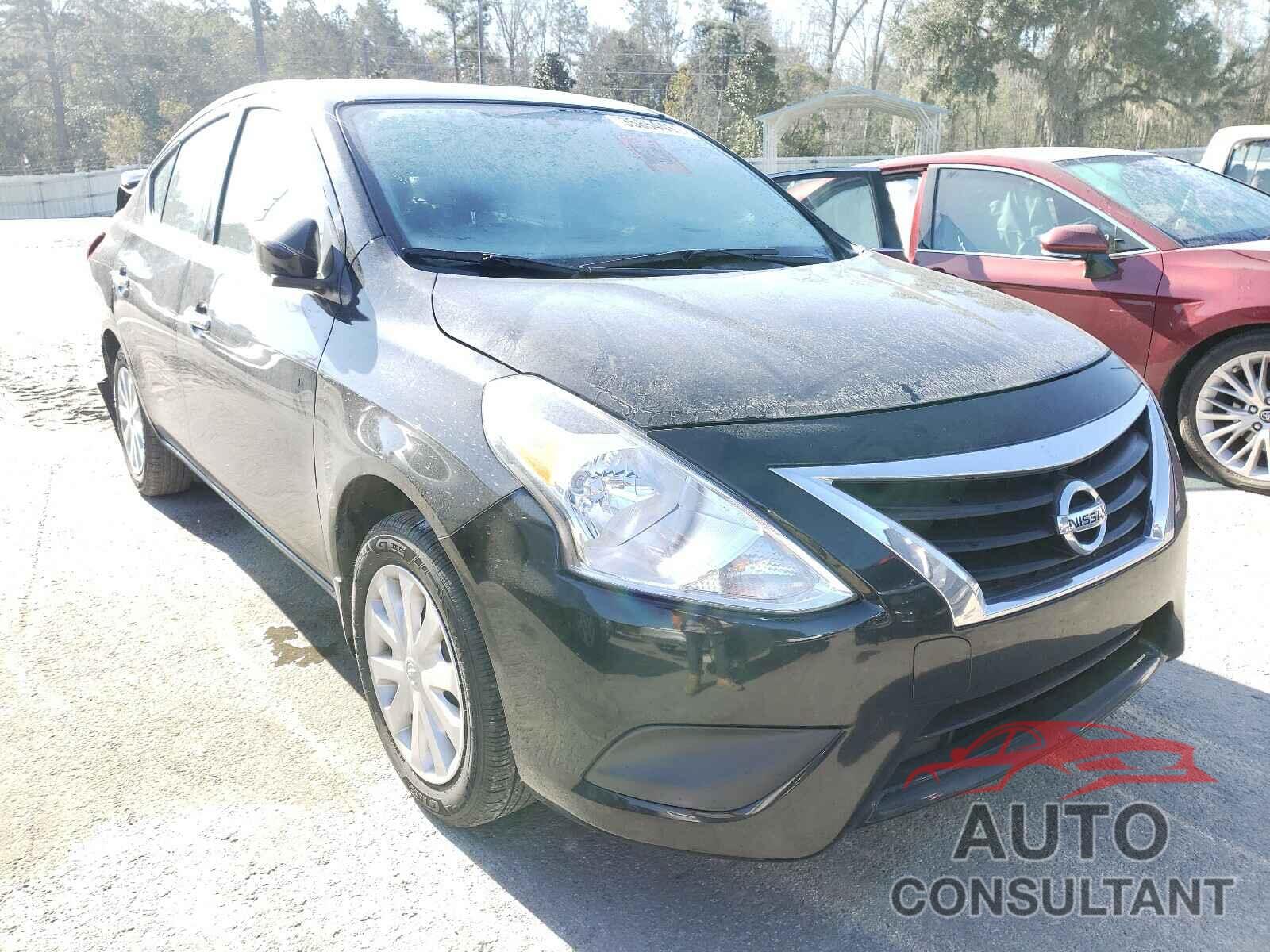 NISSAN VERSA 2017 - 3N1CN7AP0HL832023