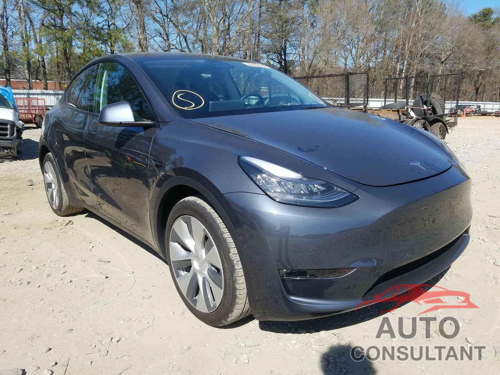 TESLA MODEL Y 2021 - 5YJYGDEE1MF086713