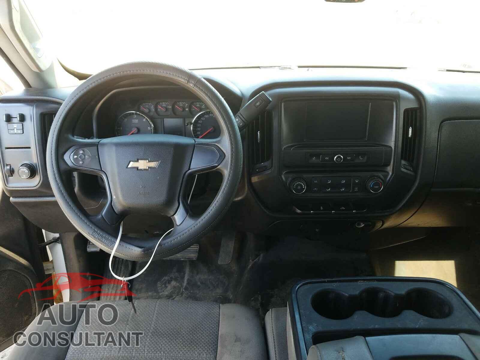 CHEVROLET SILVERADO 2017 - 3GCPCNEH9HG181205