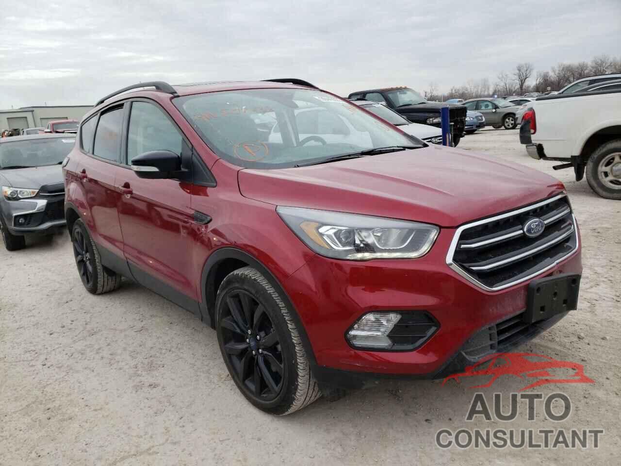 FORD ESCAPE 2017 - 1FMCU0J91HUF07438
