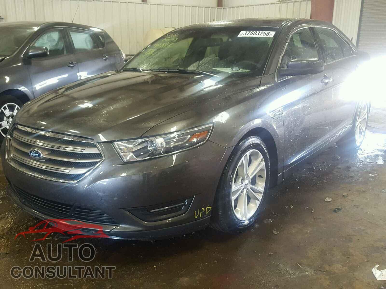 FORD TAURUS 2015 - 1FAHP2E88FG199460