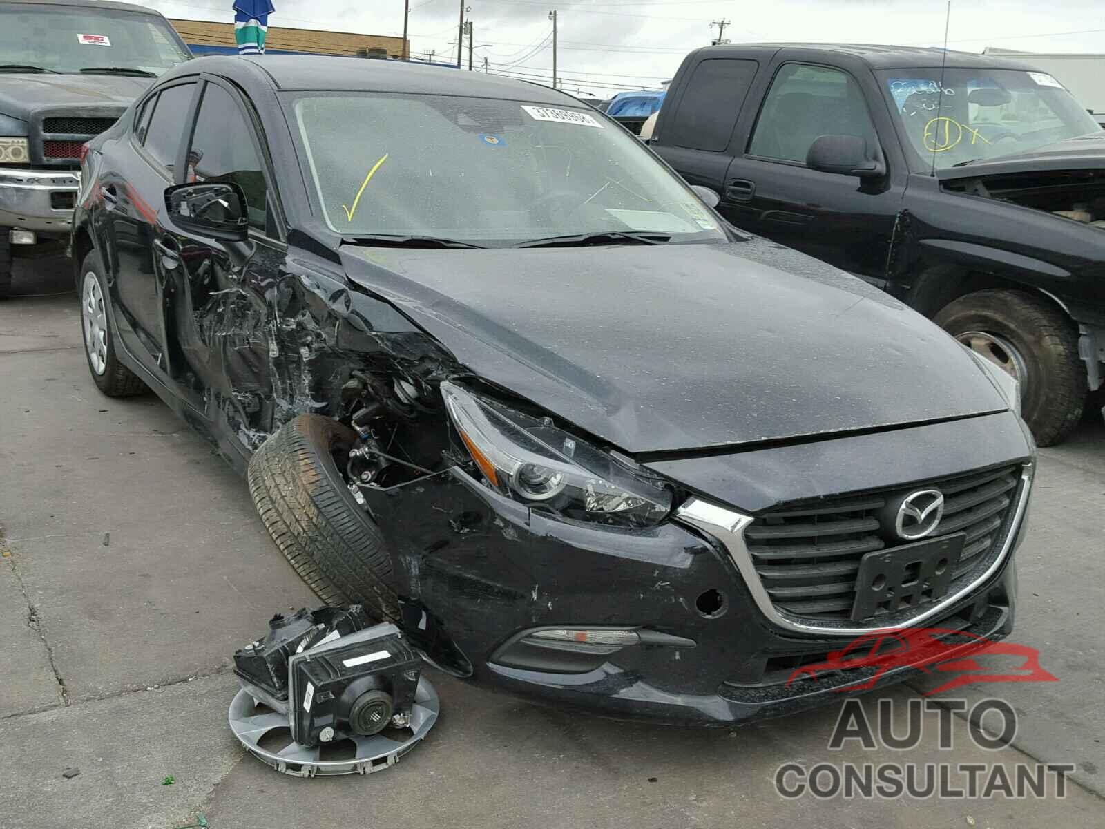 MAZDA 3 2018 - 3MZBN1U72JM178558