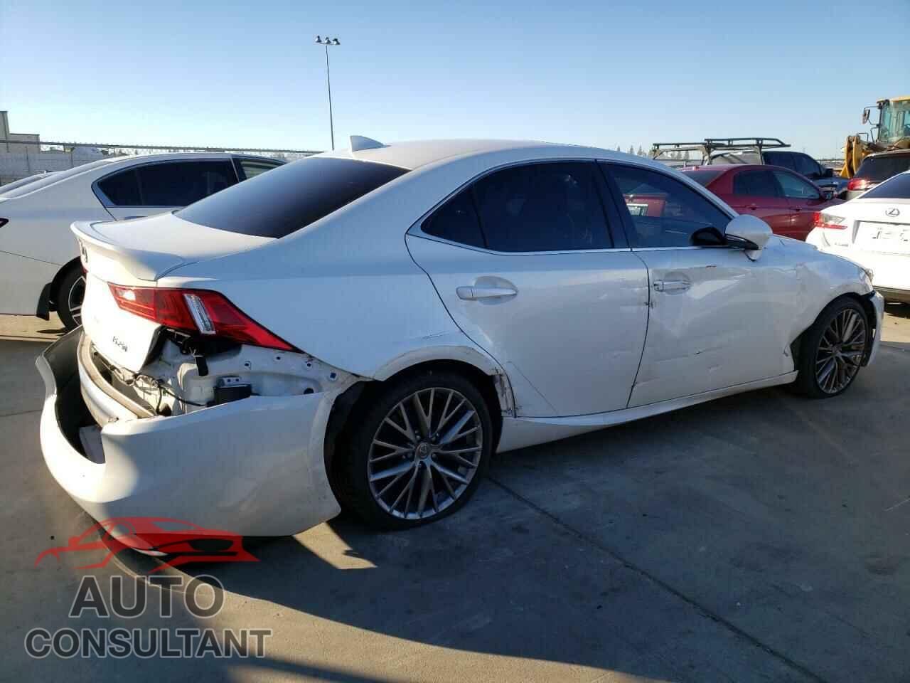 LEXUS IS 2015 - JTHBF1D2XF5053968