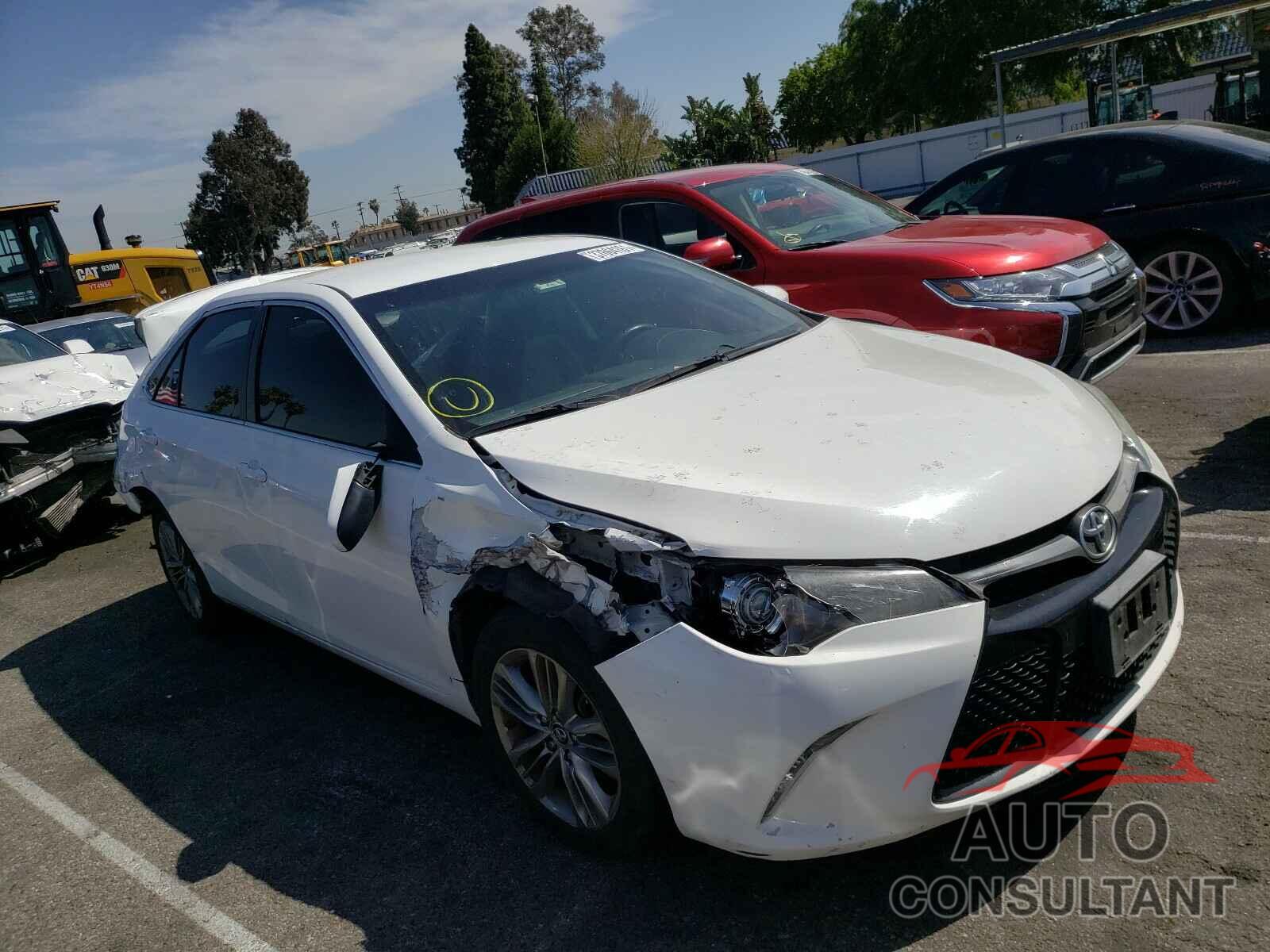 TOYOTA CAMRY 2016 - 4T1BF1FK1GU527100