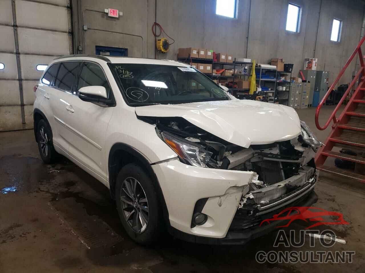 TOYOTA HIGHLANDER 2018 - 5TDJZRFH9JS554762
