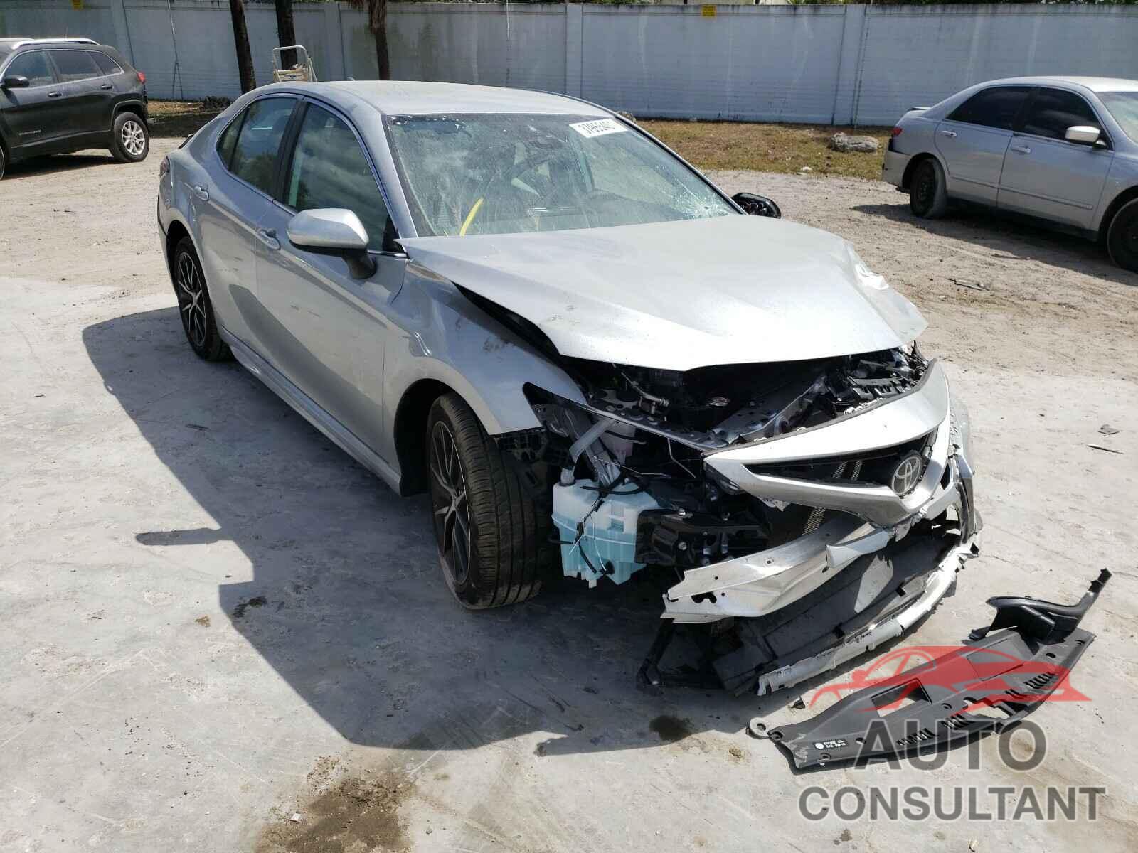 TOYOTA CAMRY 2021 - 4T1G11AK3MU529518