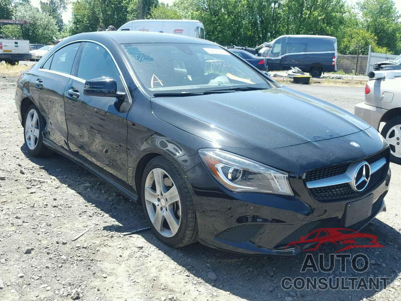 MERCEDES-BENZ CLA 250 2015 - WDDSJ4EB3FN281039