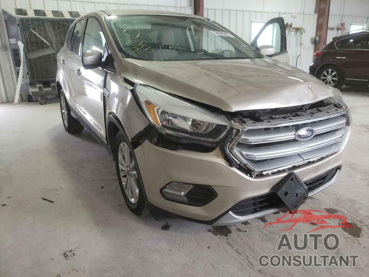 FORD ESCAPE 2017 - 1FMCU0GD4HUA93177