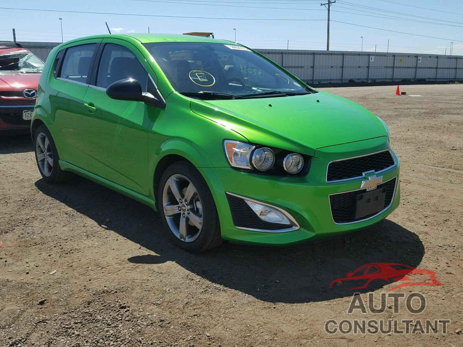 CHEVROLET SONIC 2016 - 1G1JH6SB7G4128763