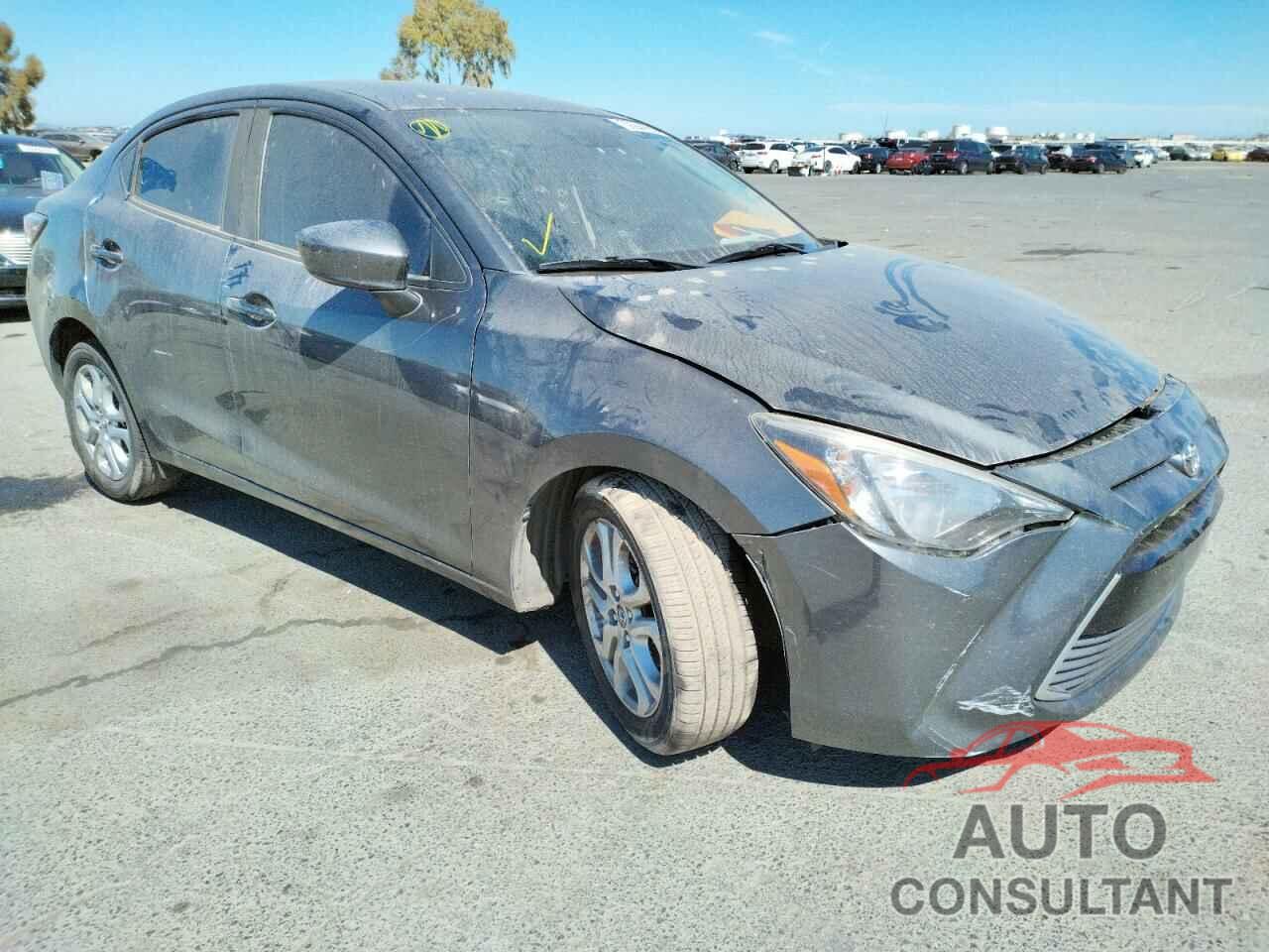 TOYOTA YARIS 2017 - 3MYDLBYV1HY185442