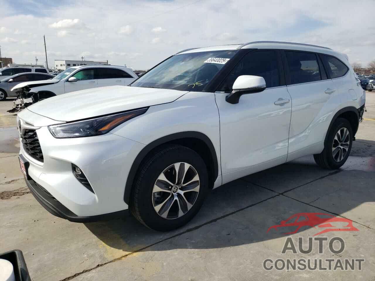 TOYOTA HIGHLANDER 2023 - 5TDKDRAH4PS007403