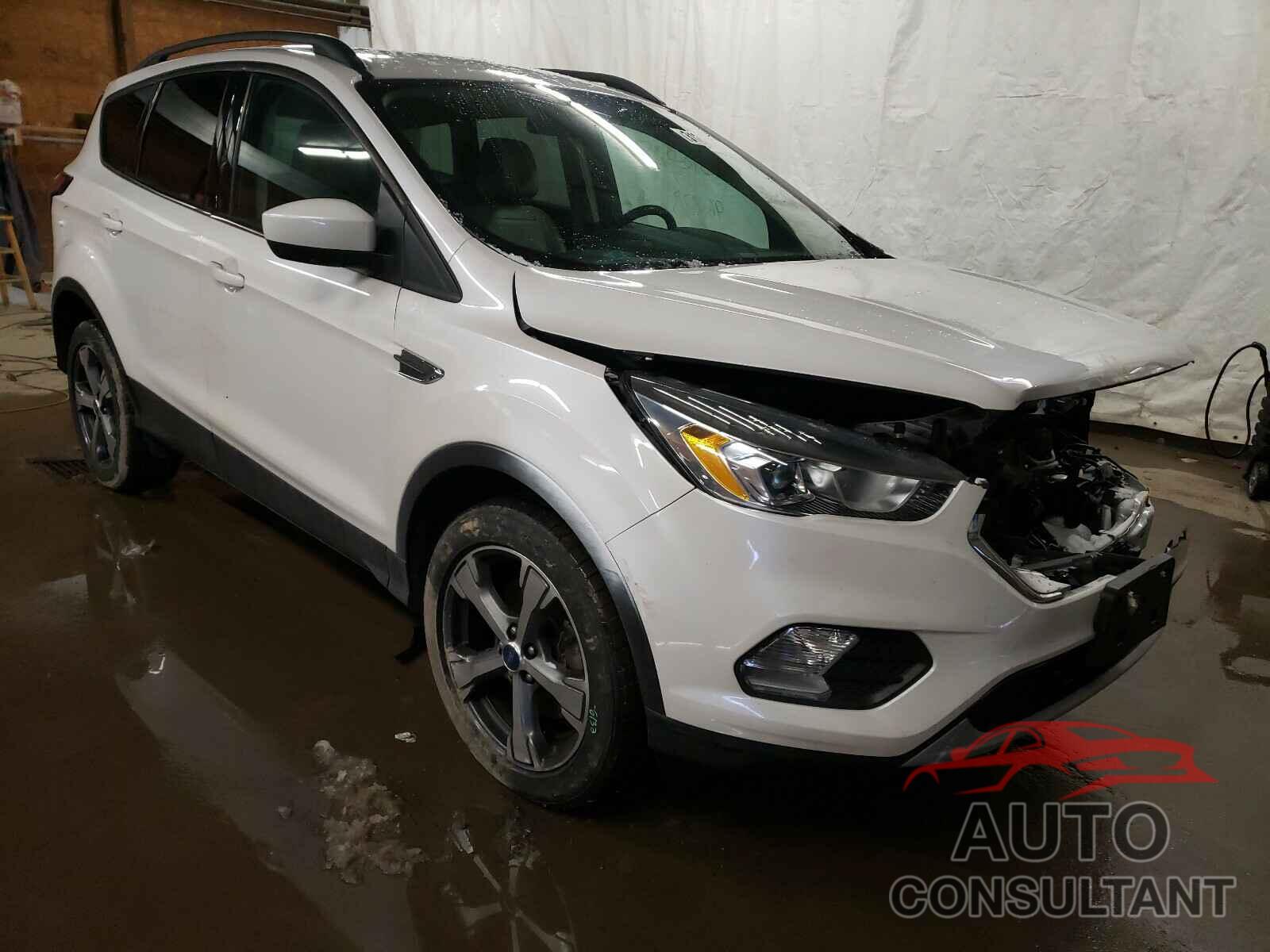 FORD ESCAPE 2017 - 1FMCU9G98HUB96974