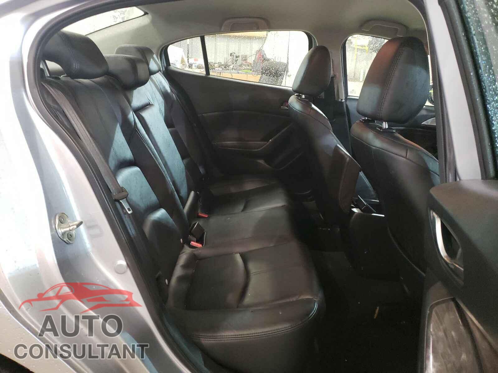 MAZDA 3 2017 - 3MZBN1V76HM107596
