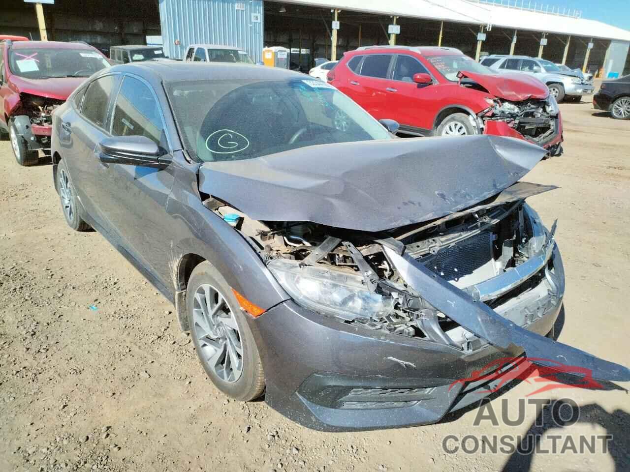 HONDA CIVIC 2018 - 2HGFC2F78JH575642