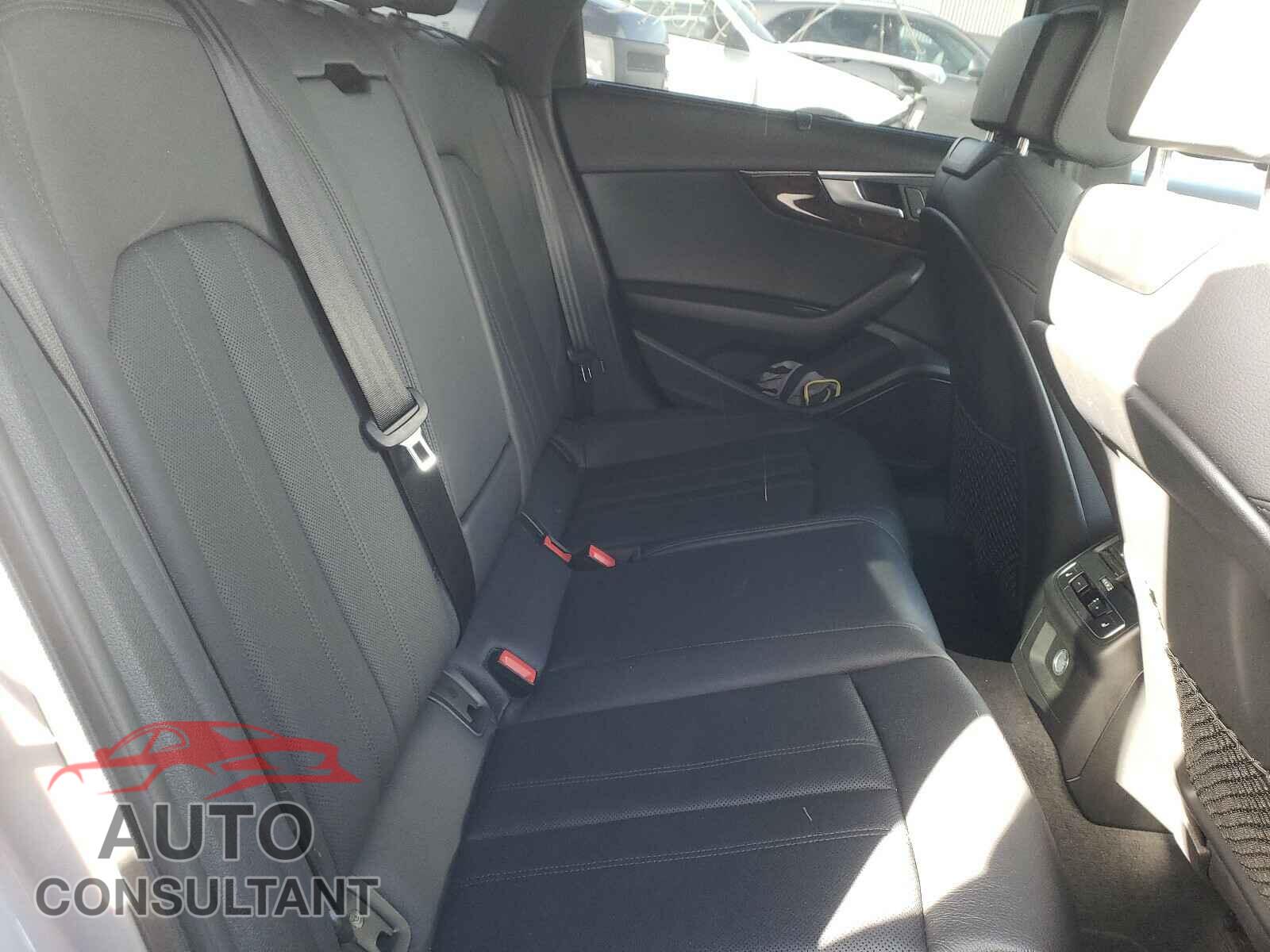 AUDI A4 2017 - WA19NBF41HA156594
