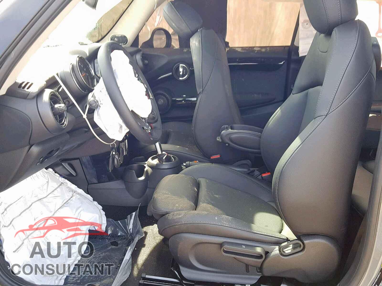 MINI COOPER 2019 - 1V2KE2CAXMC228326