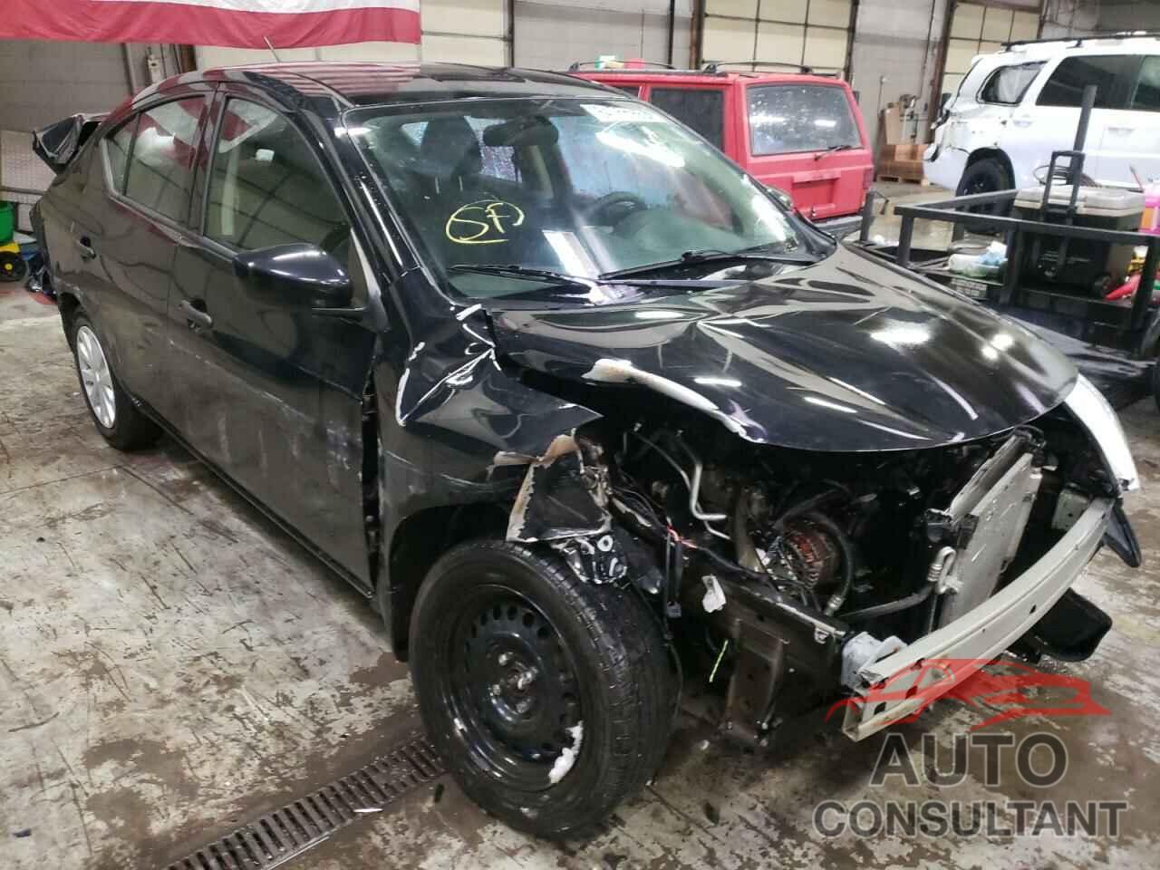 NISSAN VERSA 2018 - 3N1CN7AP5JL832704