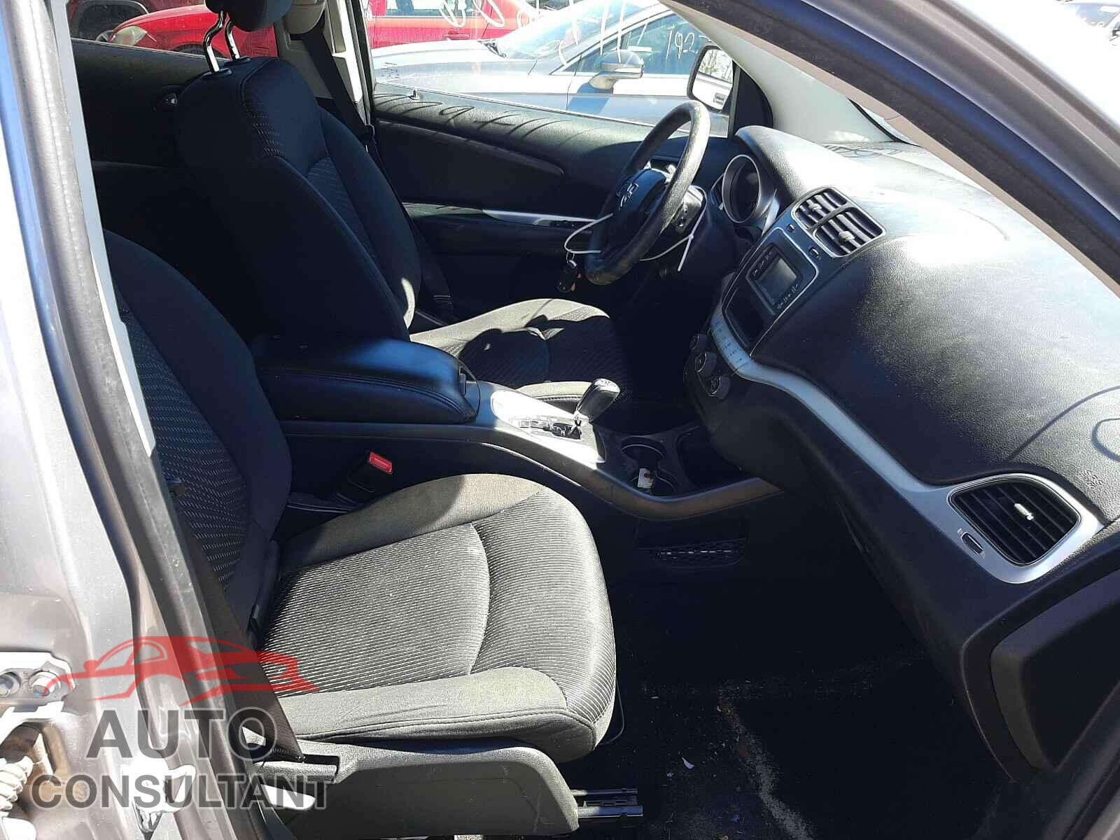 DODGE JOURNEY 2017 - 3C4PDCBG9HT537706