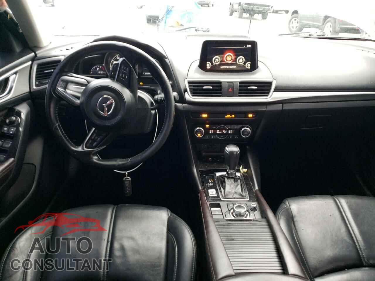 MAZDA 3 2017 - 3MZBN1V77HM146200