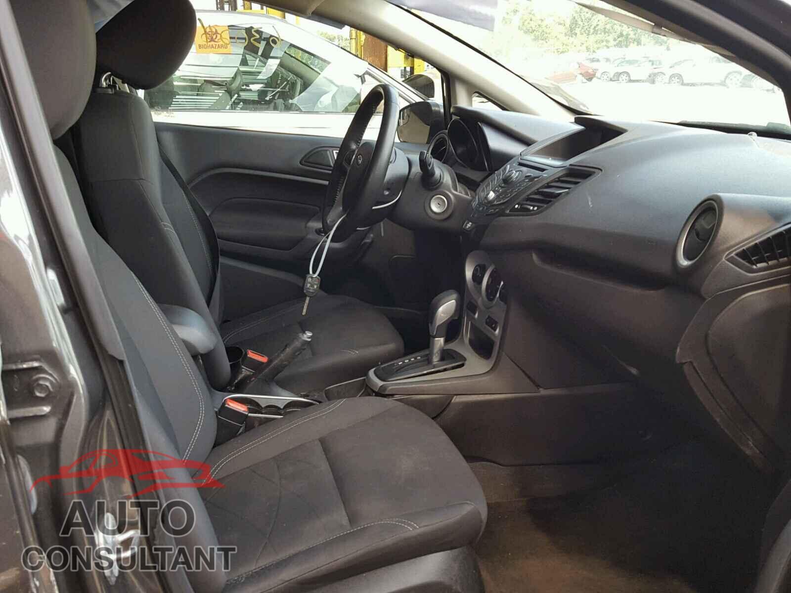 FORD FIESTA 2015 - 3FADP4EJ3FM157698