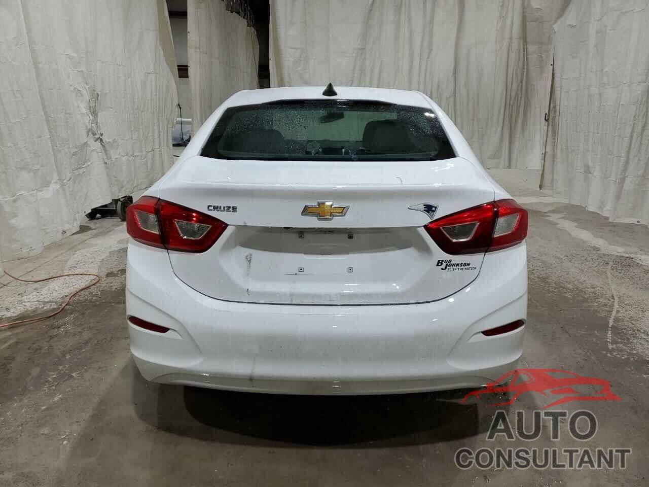 CHEVROLET CRUZE 2019 - 1G1BC5SM0K7150786