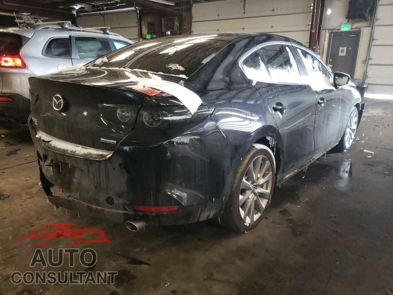 MAZDA 3 2019 - JM1BPBAMXK1126140
