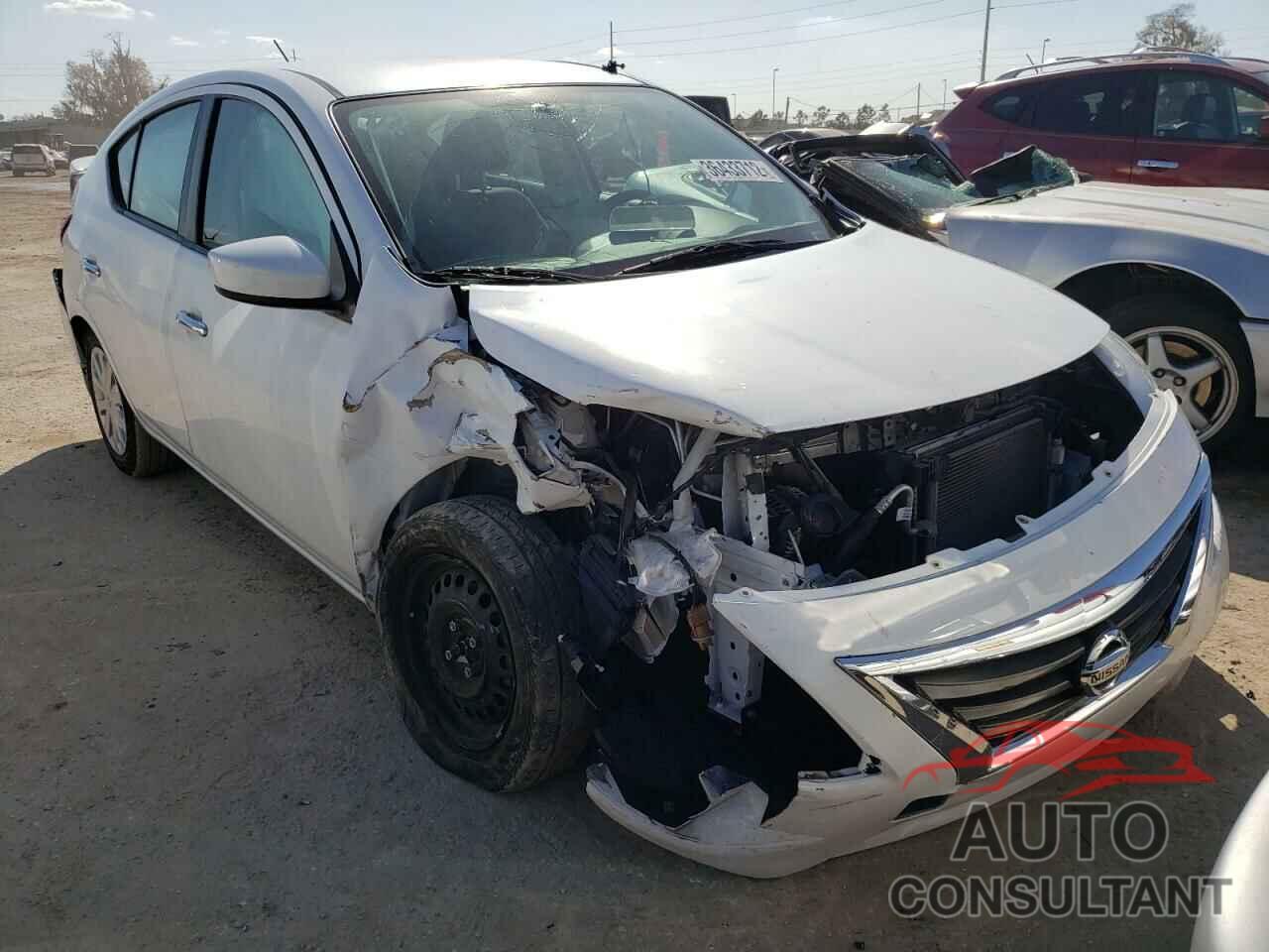 NISSAN VERSA 2018 - 3N1CN7AP7JL867616