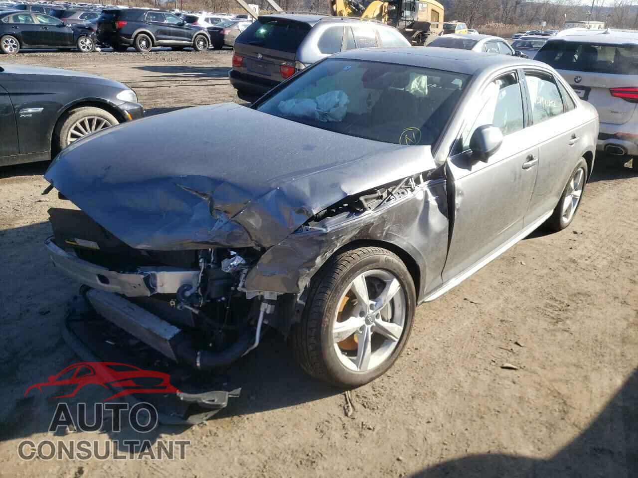 AUDI A4 2019 - WAUDNAF43KA030347