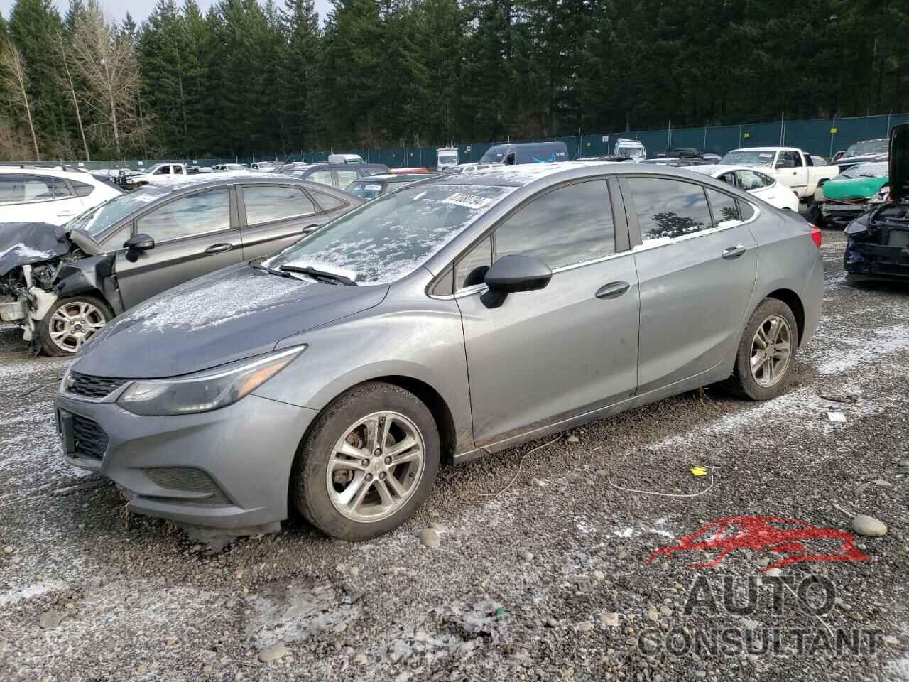 CHEVROLET CRUZE 2018 - 1G1BE5SM9J7235814