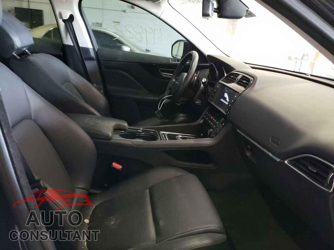 JAGUAR F-PACE 2017 - SADCJ2BV3HA891992