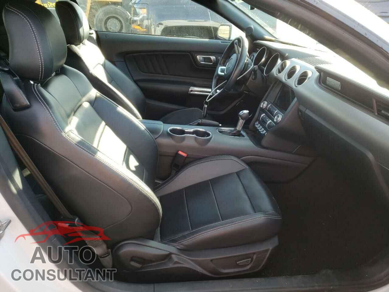 FORD MUSTANG 2021 - 1FATP8UH6M5121749