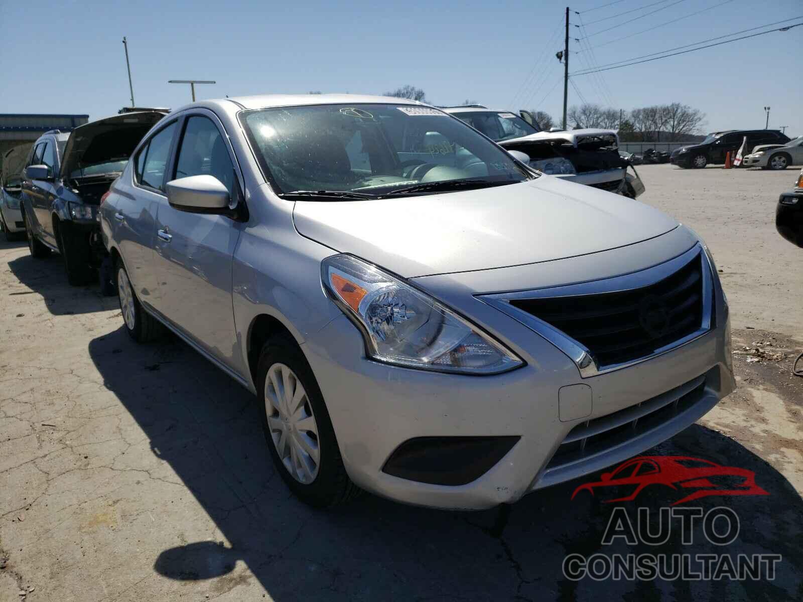 NISSAN VERSA 2019 - 3N1CN7AP4KL872757