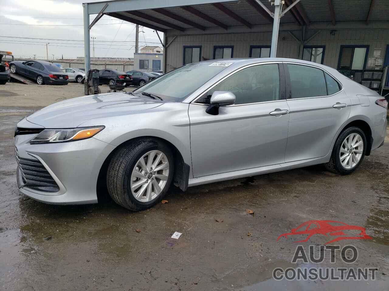 TOYOTA CAMRY 2023 - 4T1C11AK4PU132094