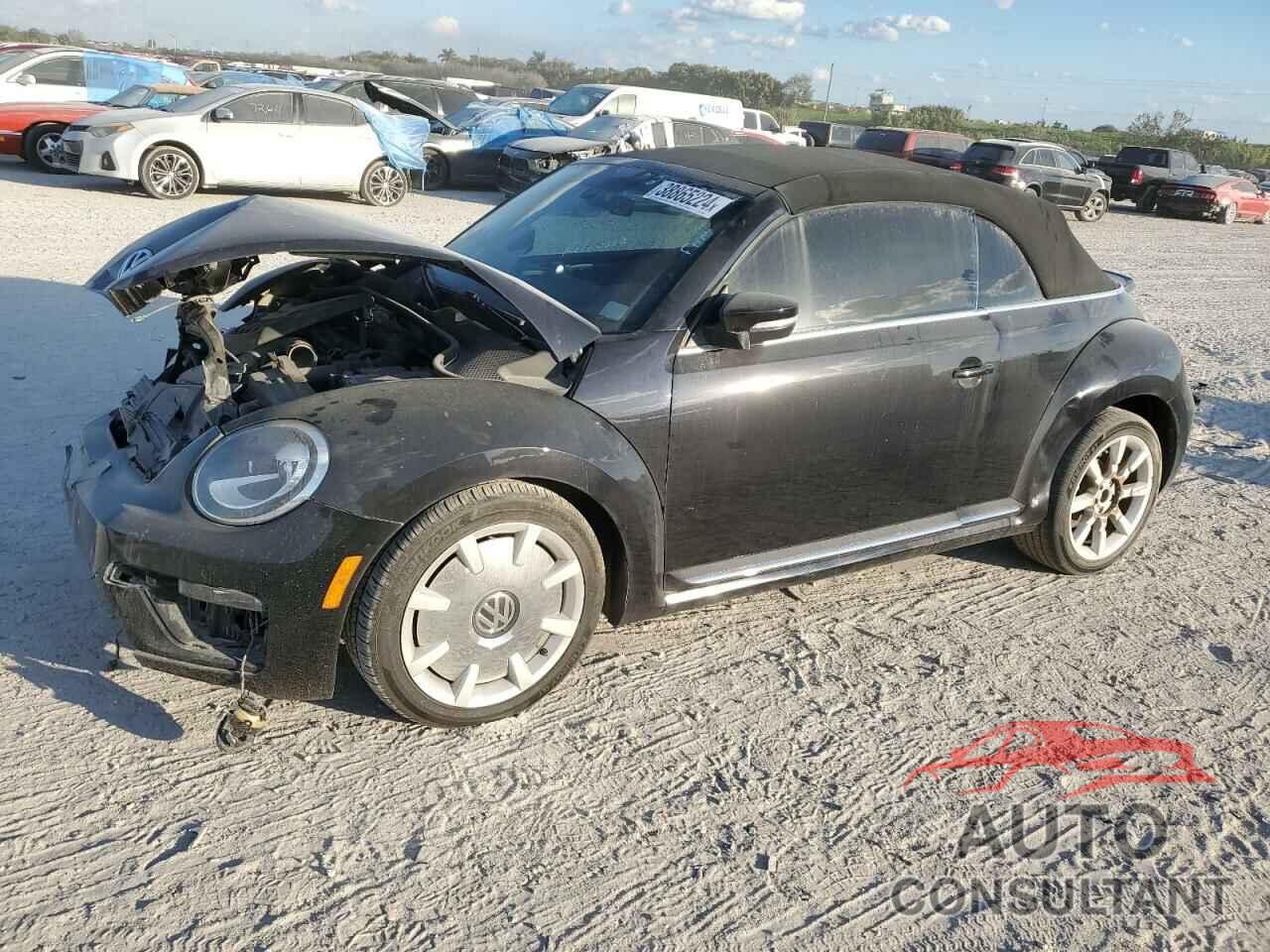 VOLKSWAGEN BEETLE 2018 - 3VW5DAAT8JM518197