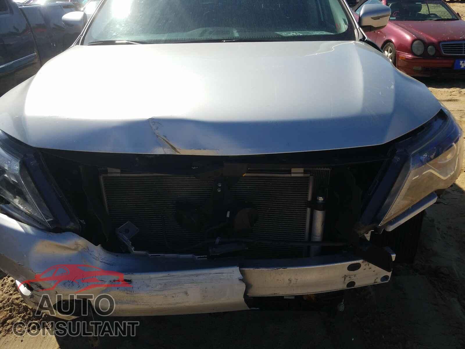 NISSAN PATHFINDER 2020 - 5N1DR2BN5LC591663