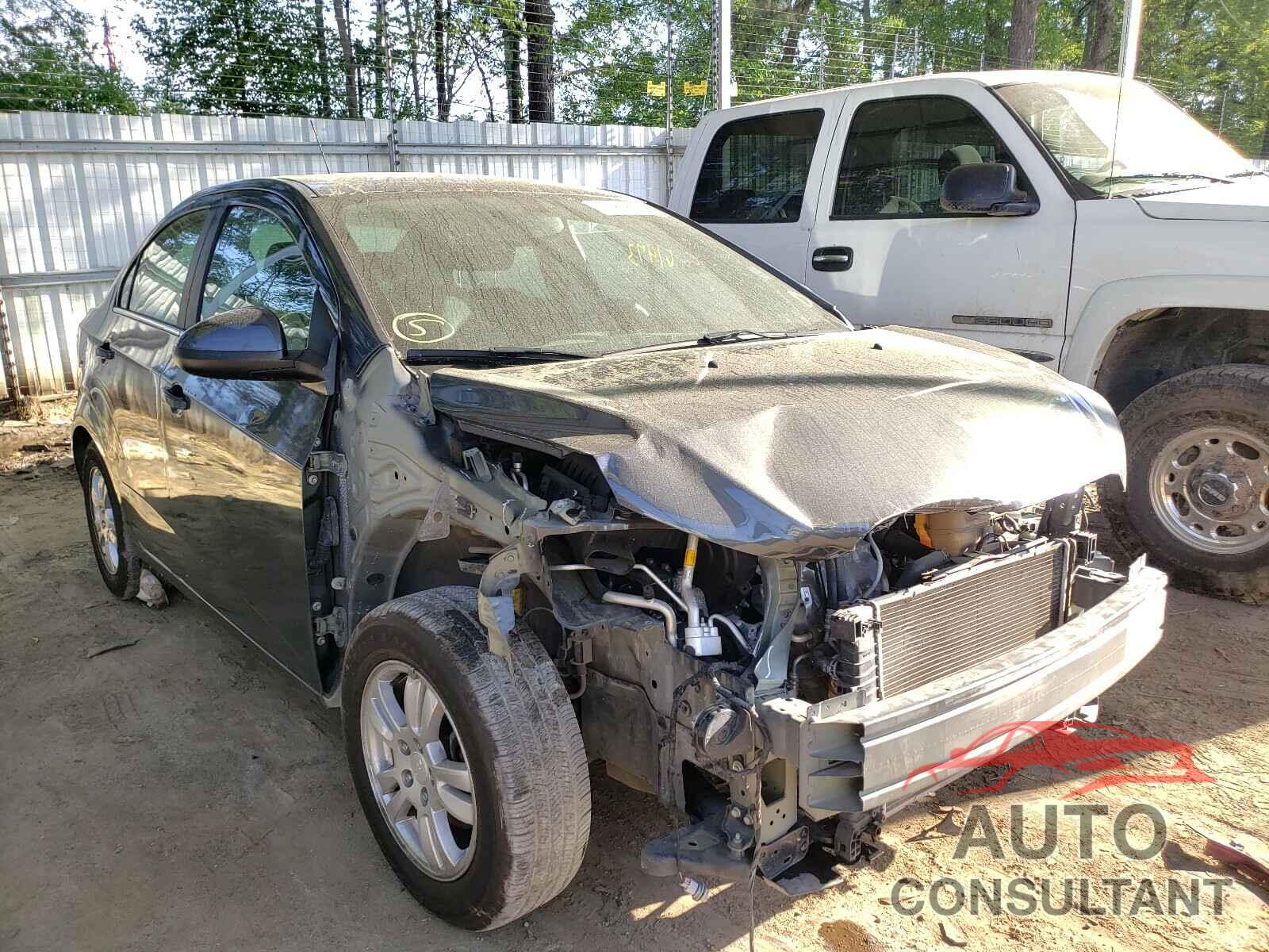 CHEVROLET SONIC 2016 - 1G1JC5SH6G4183394