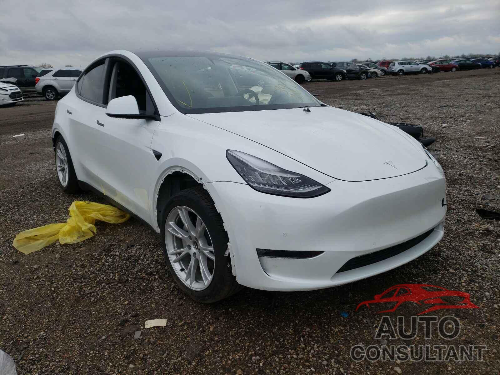 TESLA MODEL Y 2021 - 5YJYGDEE4MF075785