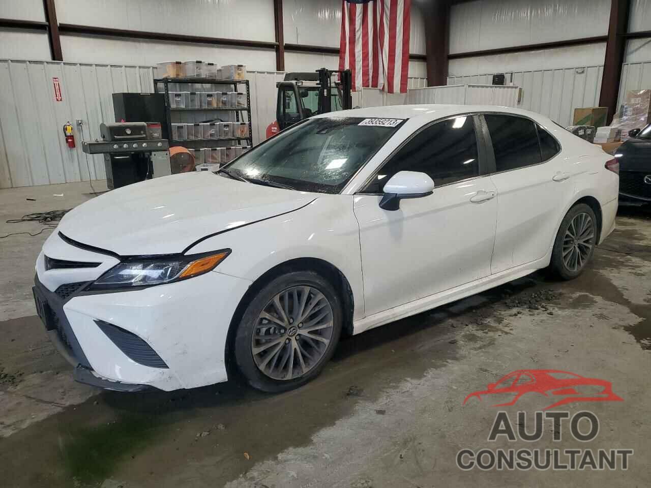 TOYOTA CAMRY 2020 - 4T1G11AK1LU900643