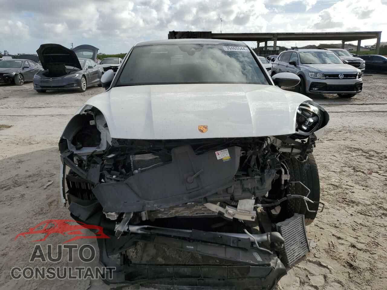 PORSCHE CAYENNE 2023 - WP1BA2AY3PDA25661