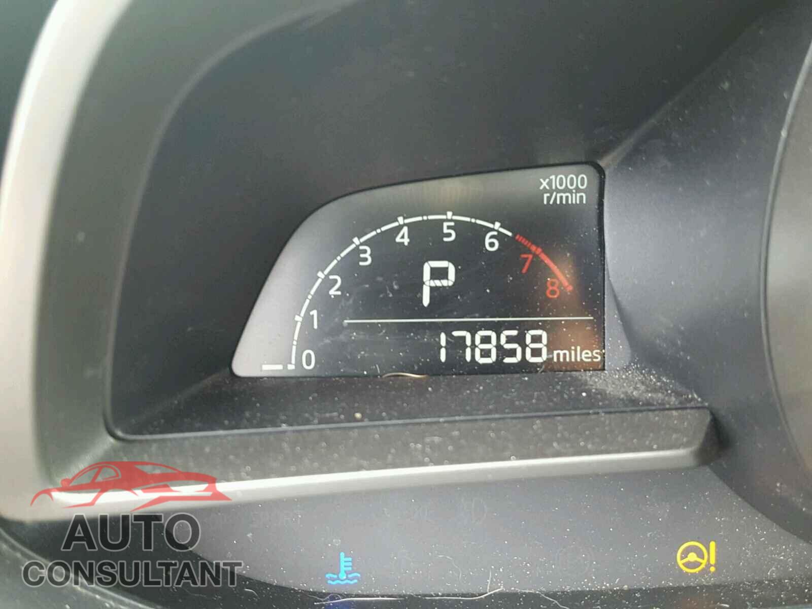 MAZDA 3 2017 - JM1BN1V74H1102574