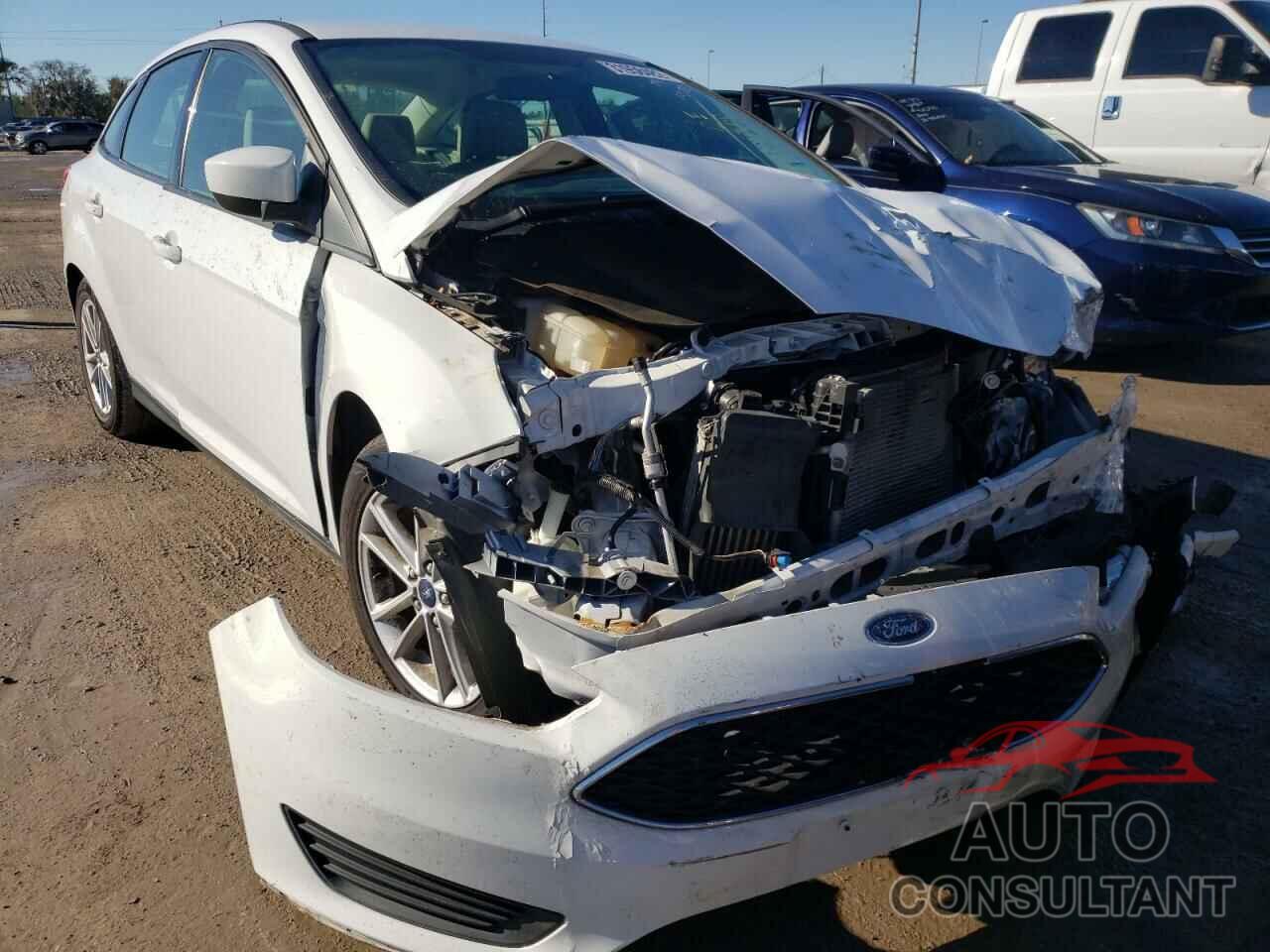 FORD FOCUS 2018 - 1FADP3FE2JL215175