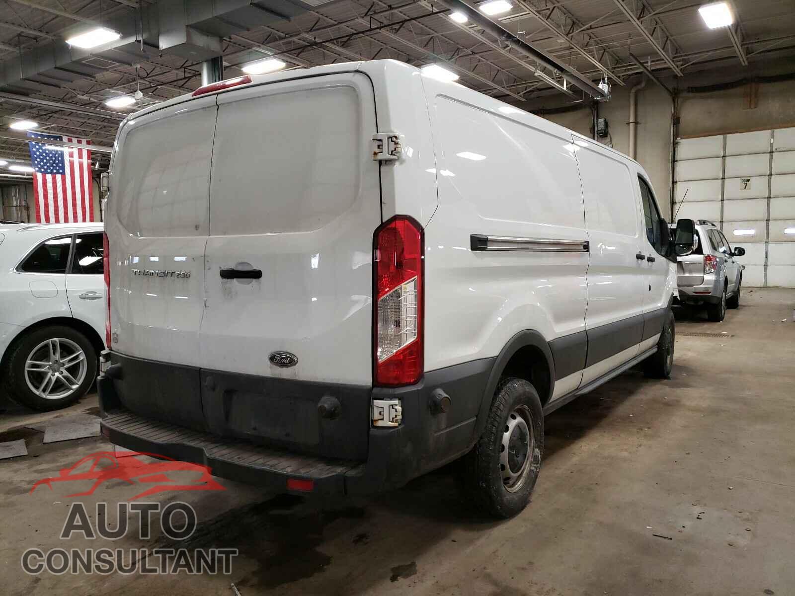 FORD TRANSIT CO 2017 - 1FTYR2YM1HKA36579