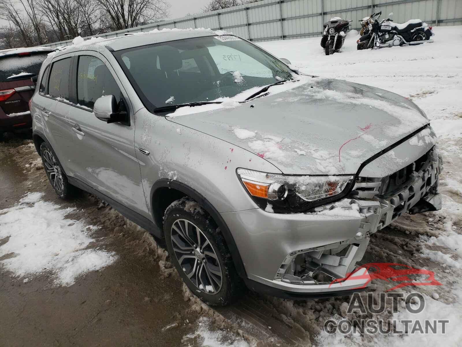 MITSUBISHI OUTLANDER 2018 - JA4AR3AU1JU018654