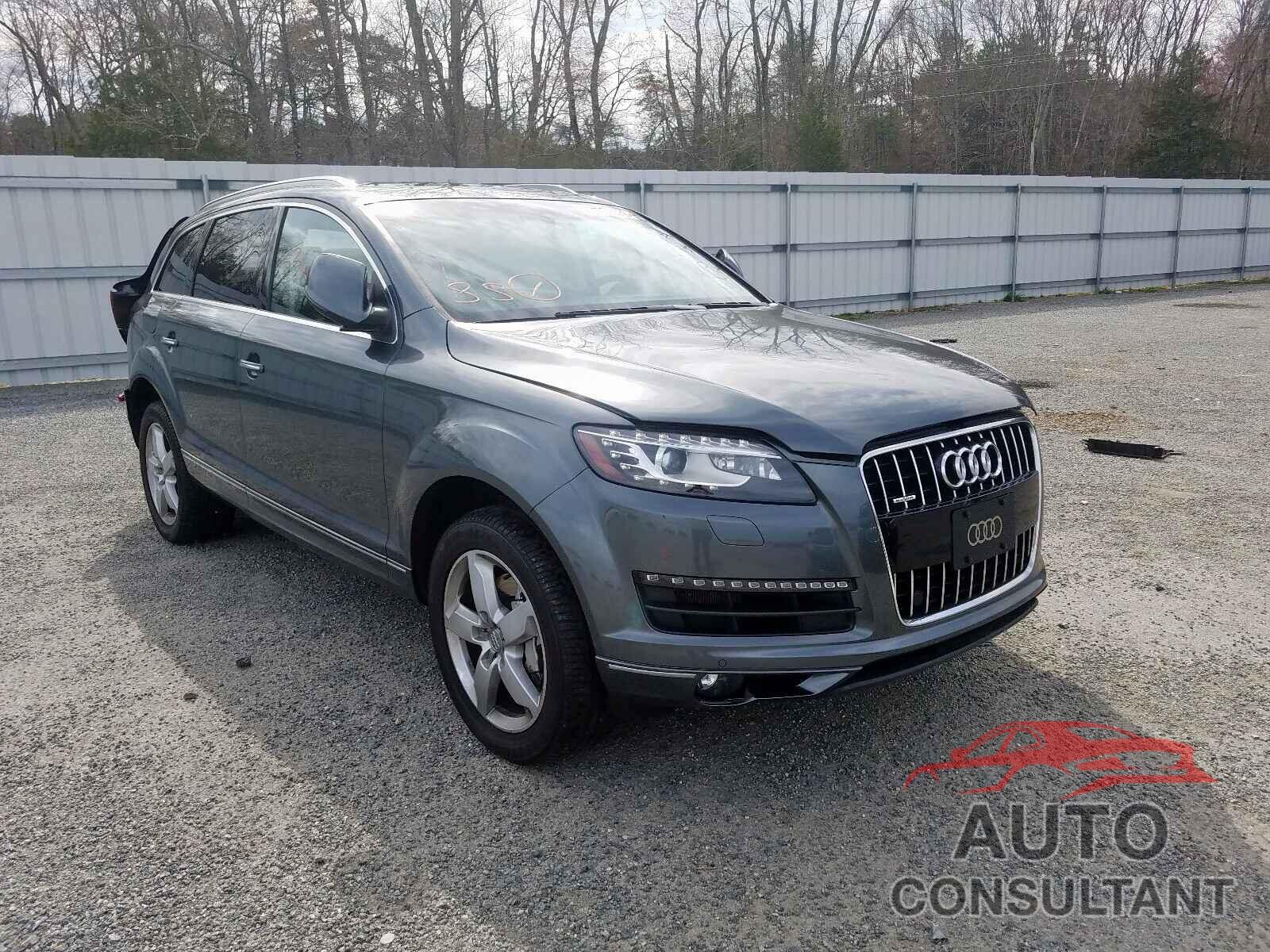 AUDI Q7 2015 - 3C4NJDCB8JT270105