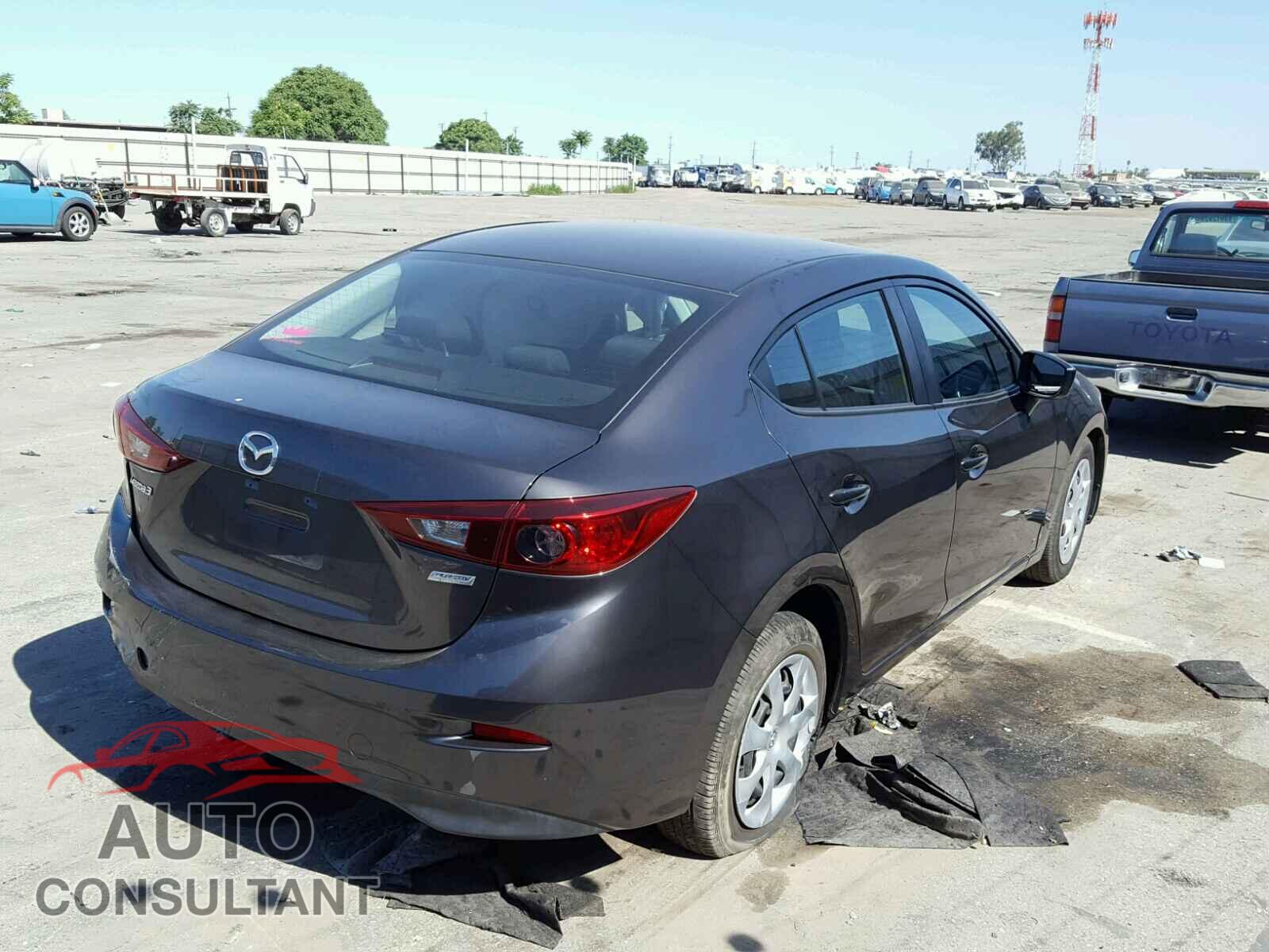 MAZDA 3 2017 - 3MZBN1U74HM137925
