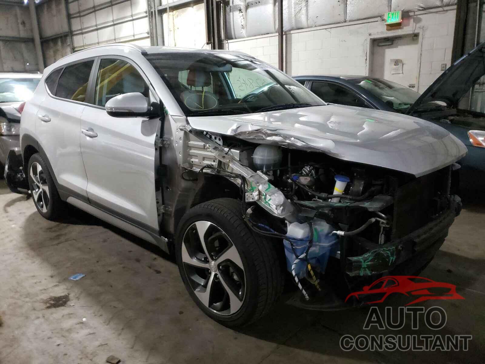 HYUNDAI TUCSON 2018 - KM8J3CAL8JU761841