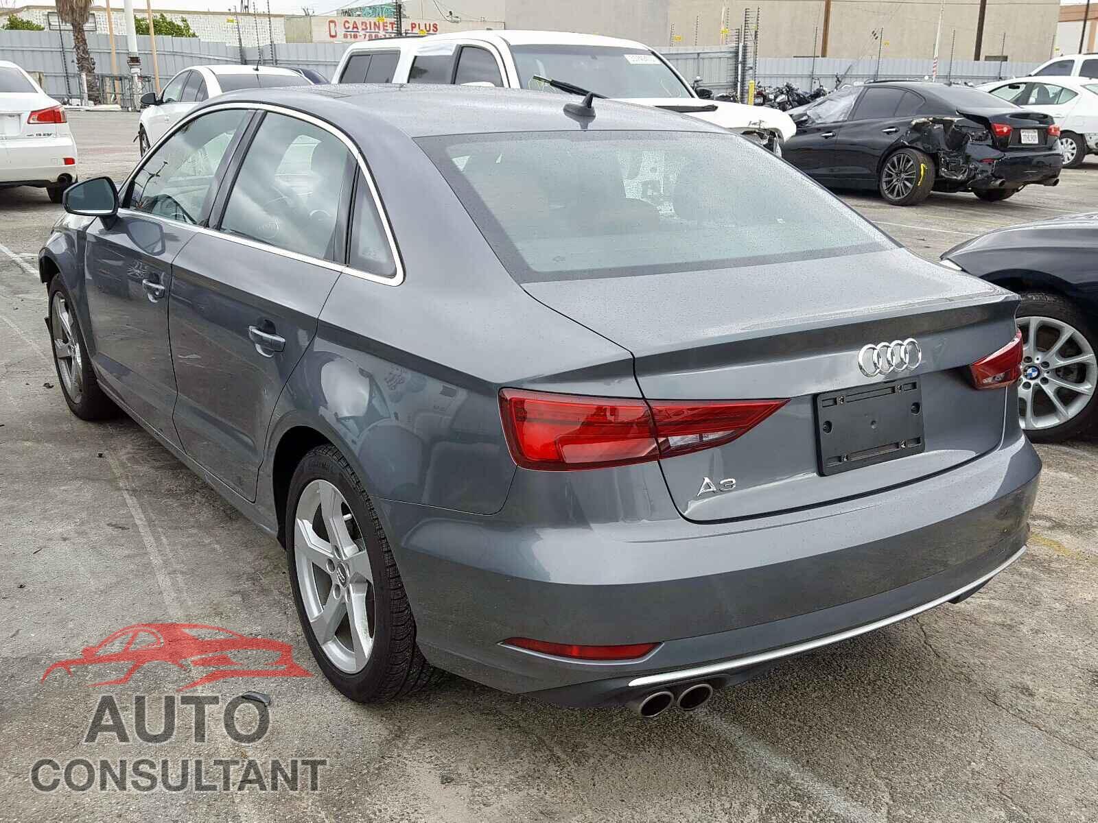 AUDI A3 2019 - WAUAUGFF7K1018681